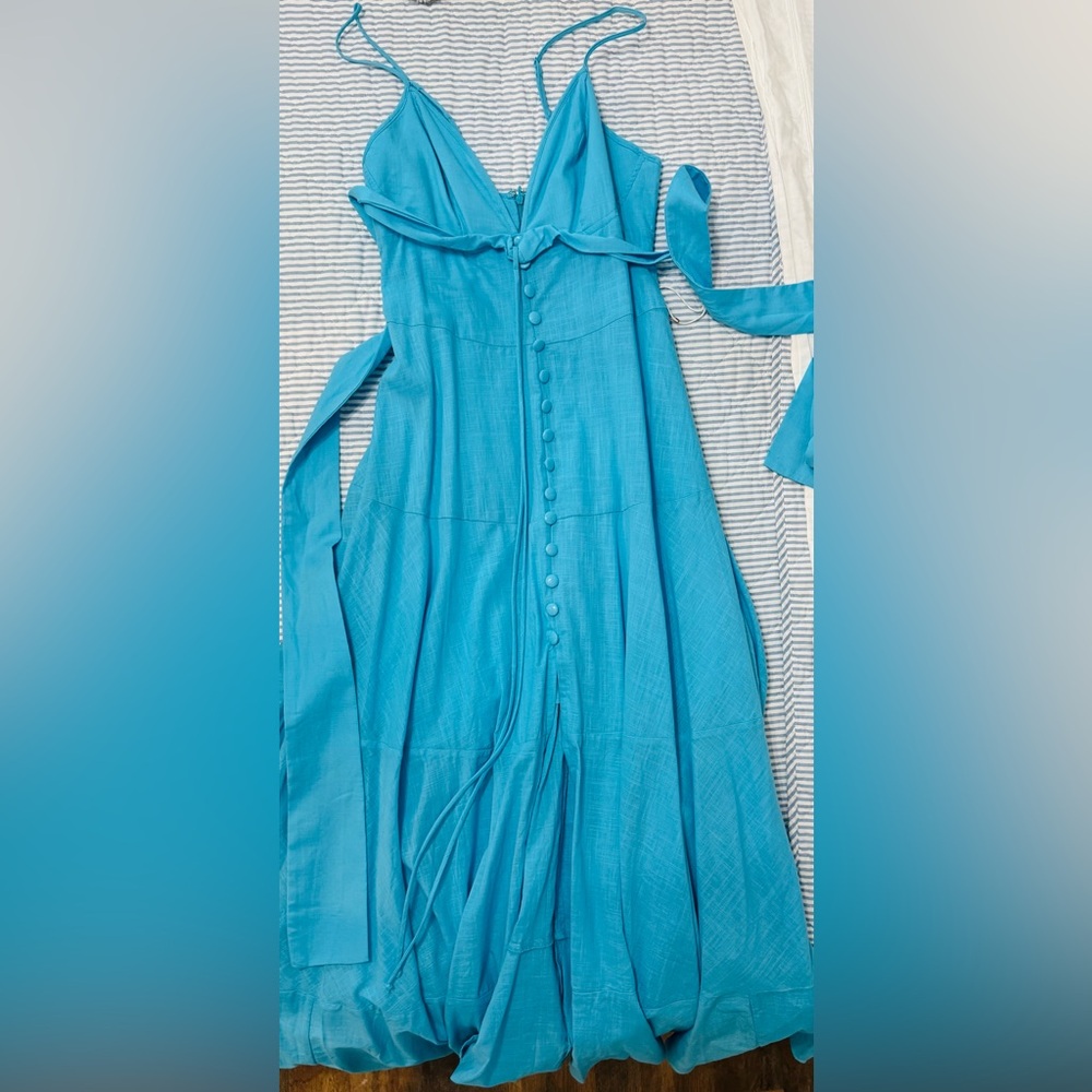 Elegant Blue Maxi Dress with Spaghetti Straps